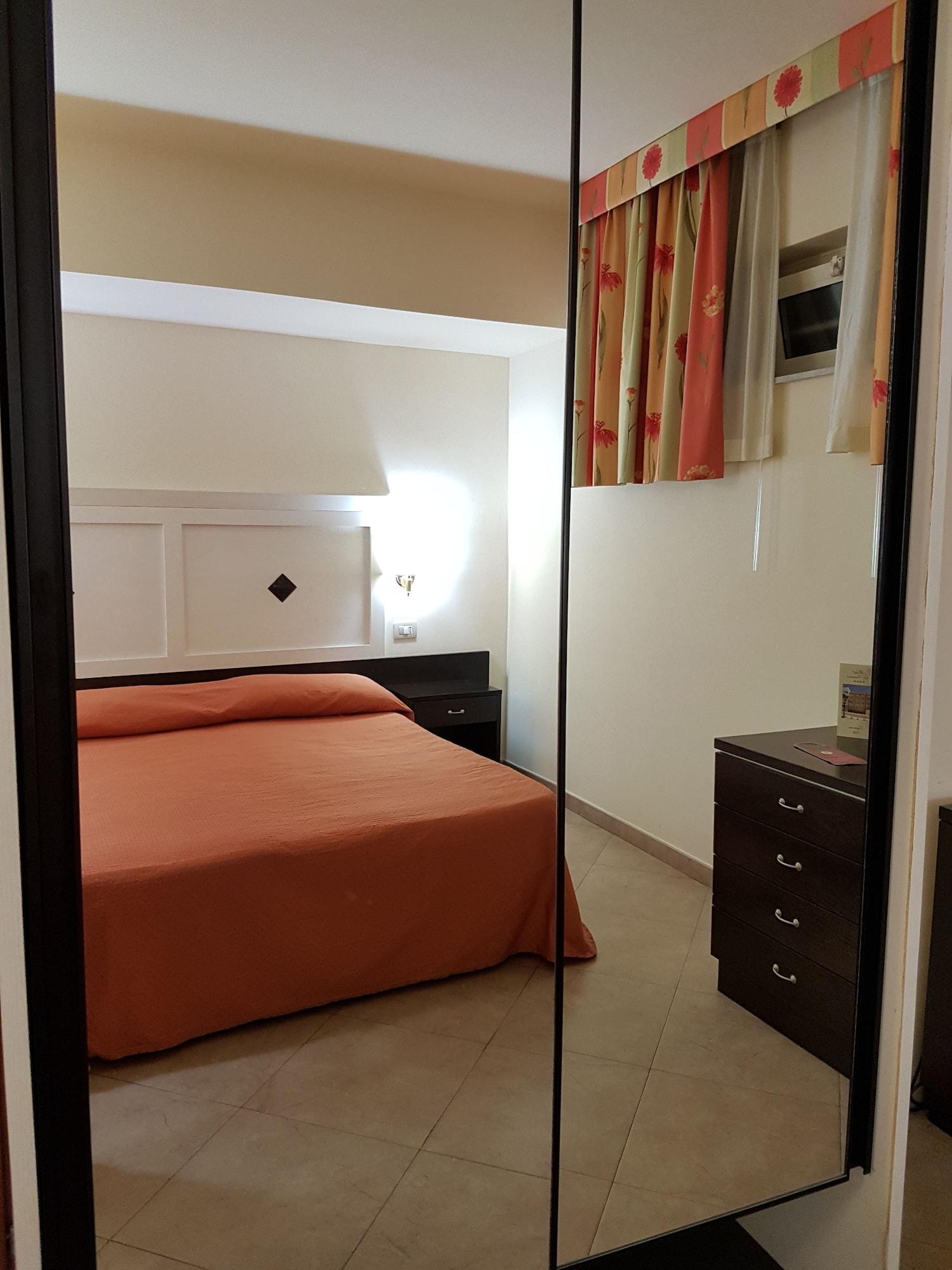 Hotel Orizzonte Letojanni Εξωτερικό φωτογραφία