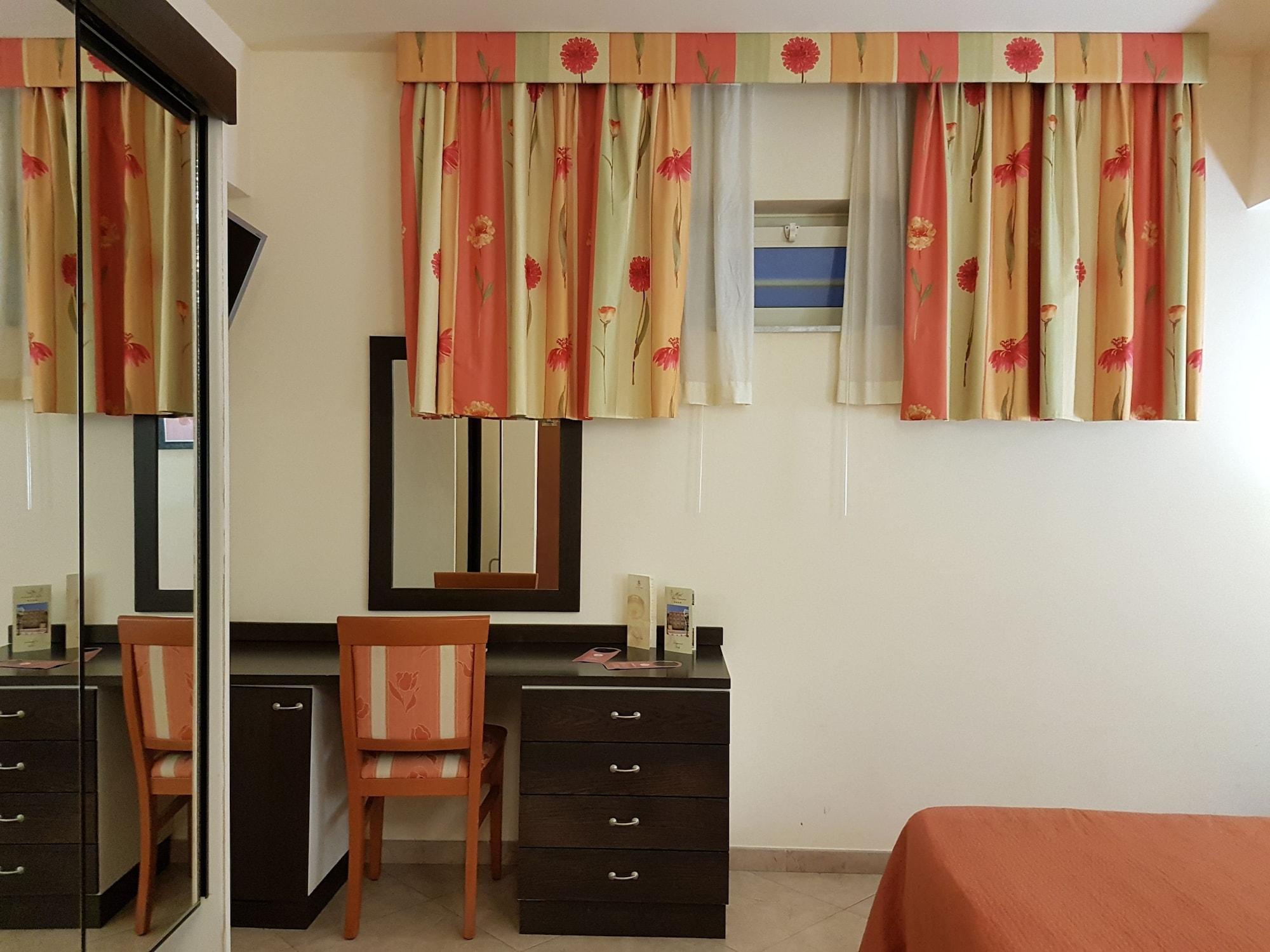 Hotel Orizzonte Letojanni Εξωτερικό φωτογραφία