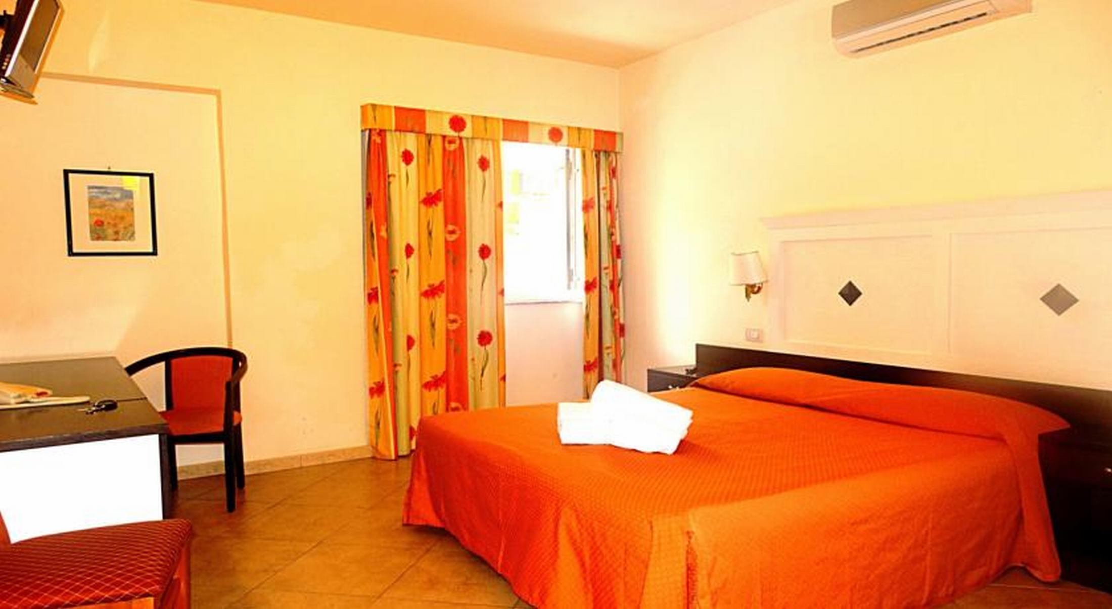 Hotel Orizzonte Letojanni Εξωτερικό φωτογραφία