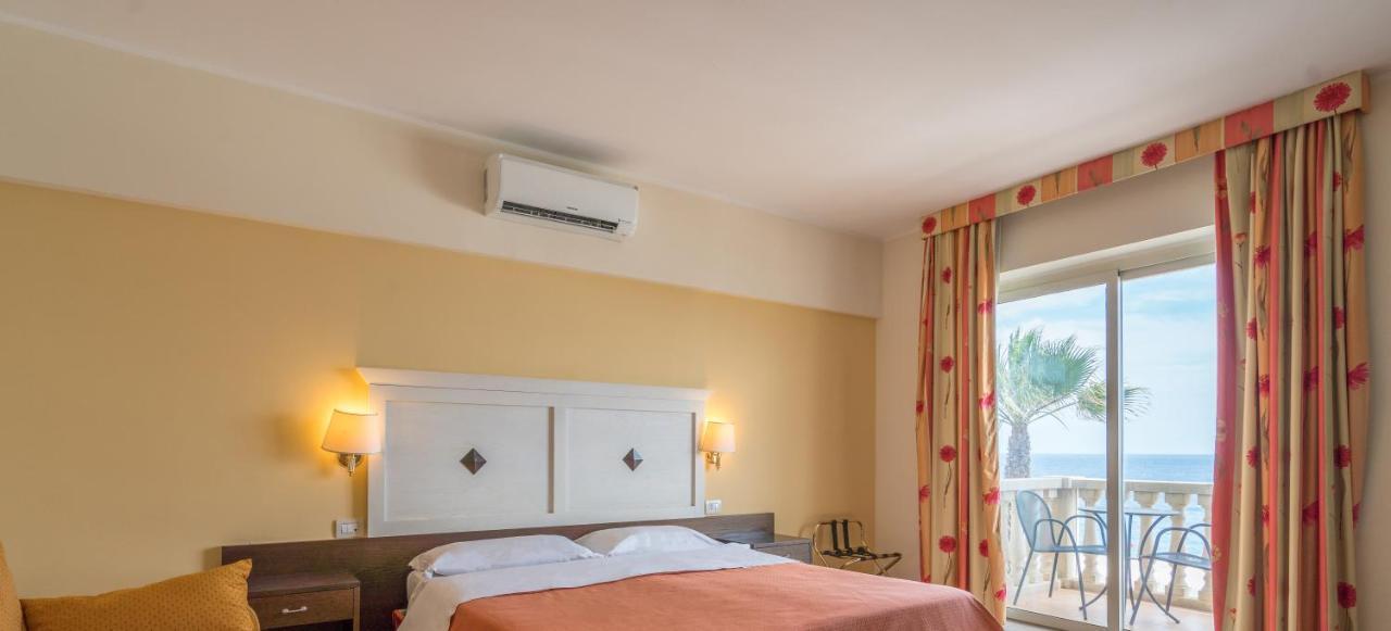 Hotel Orizzonte Letojanni Εξωτερικό φωτογραφία