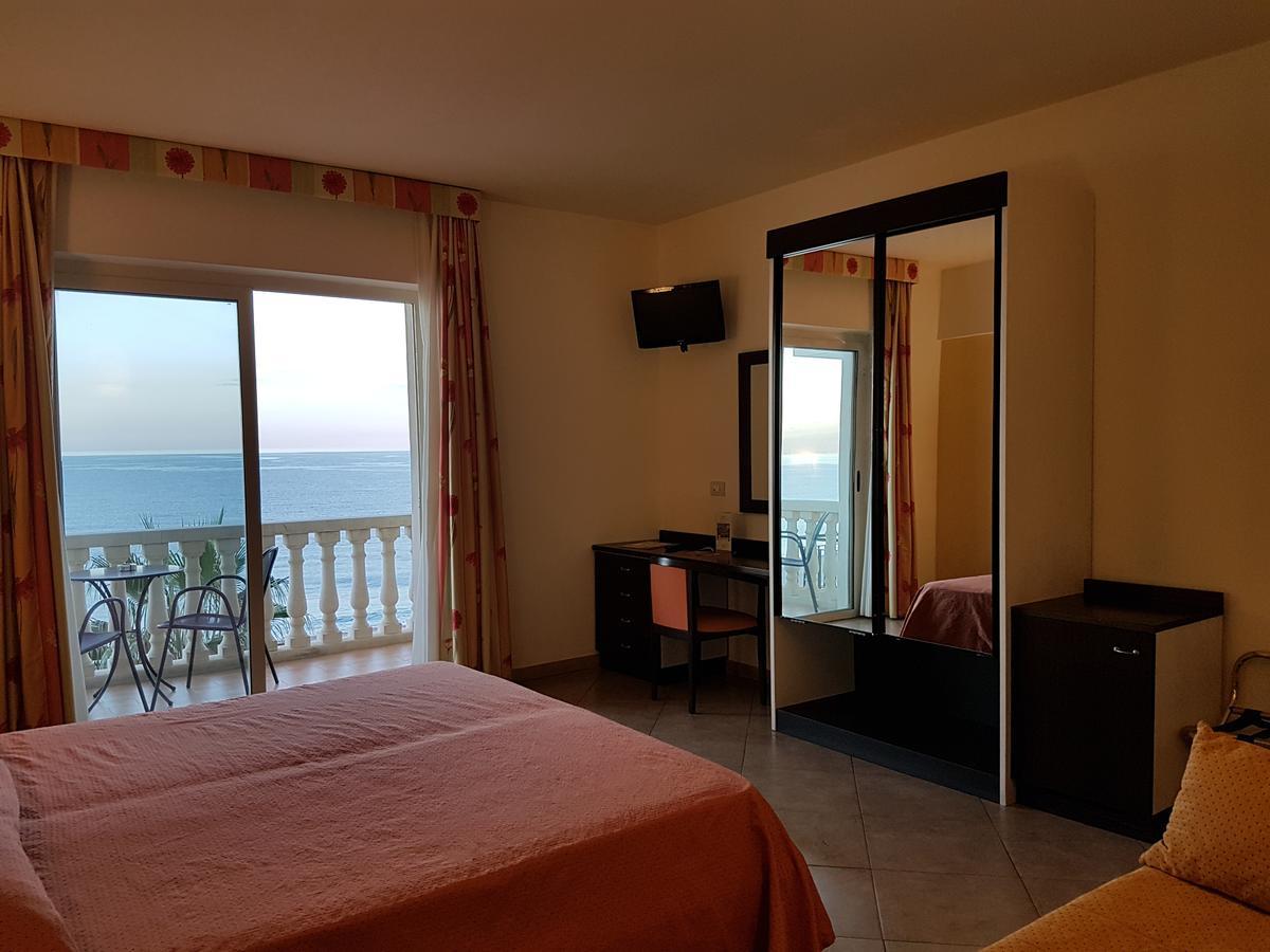 Hotel Orizzonte Letojanni Εξωτερικό φωτογραφία